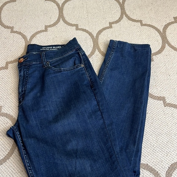 Mugsy Classic Jeans STUDIO BLUES Jeans - Blue, 32x28 Men's Dark Blue Jeans - Picture 14 of 16